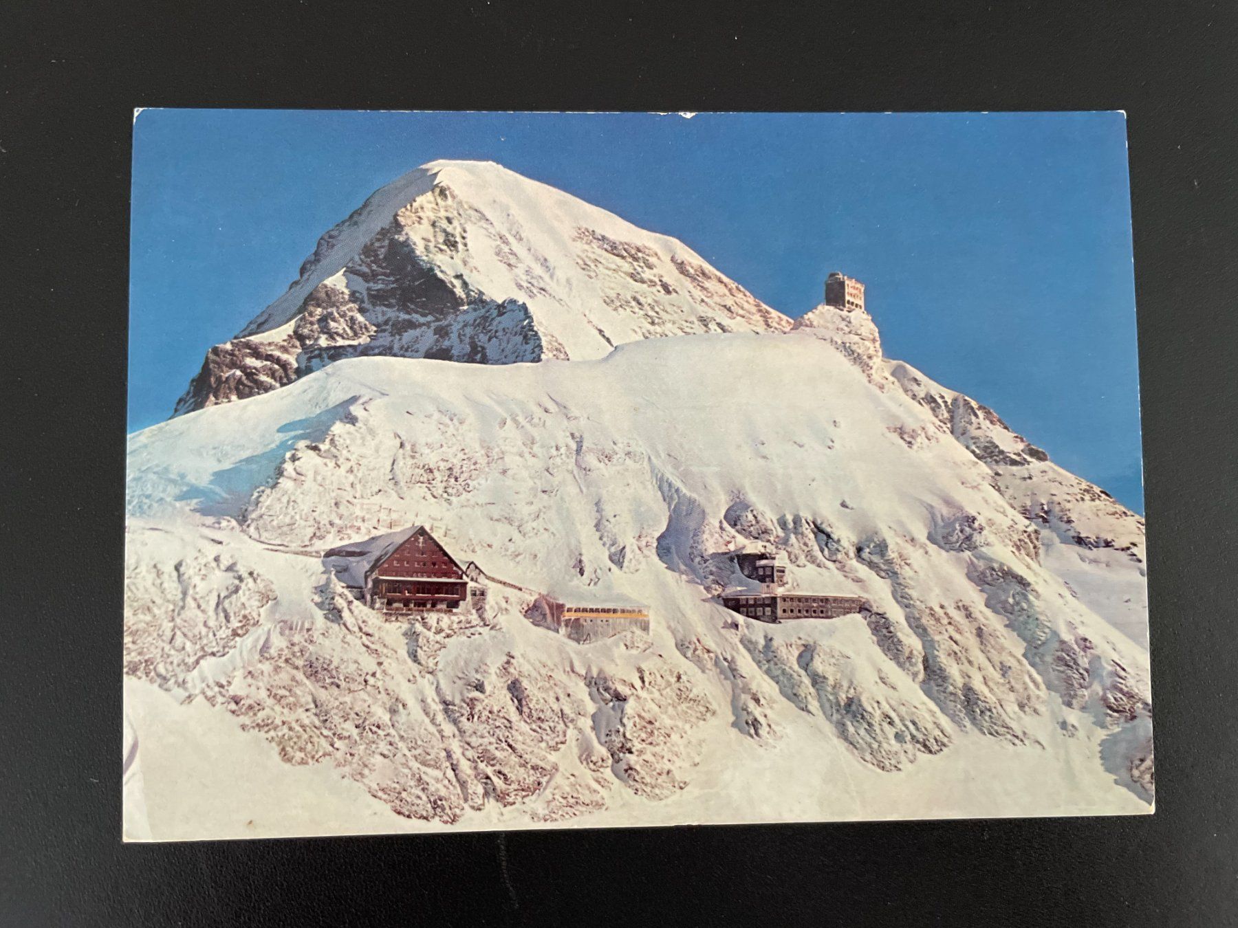 Cartoline postali: AK BE JUngfraujoch, Berghaus, Sphinx-Observatorium, Mönch – Usato da Thal venduto da Danny82