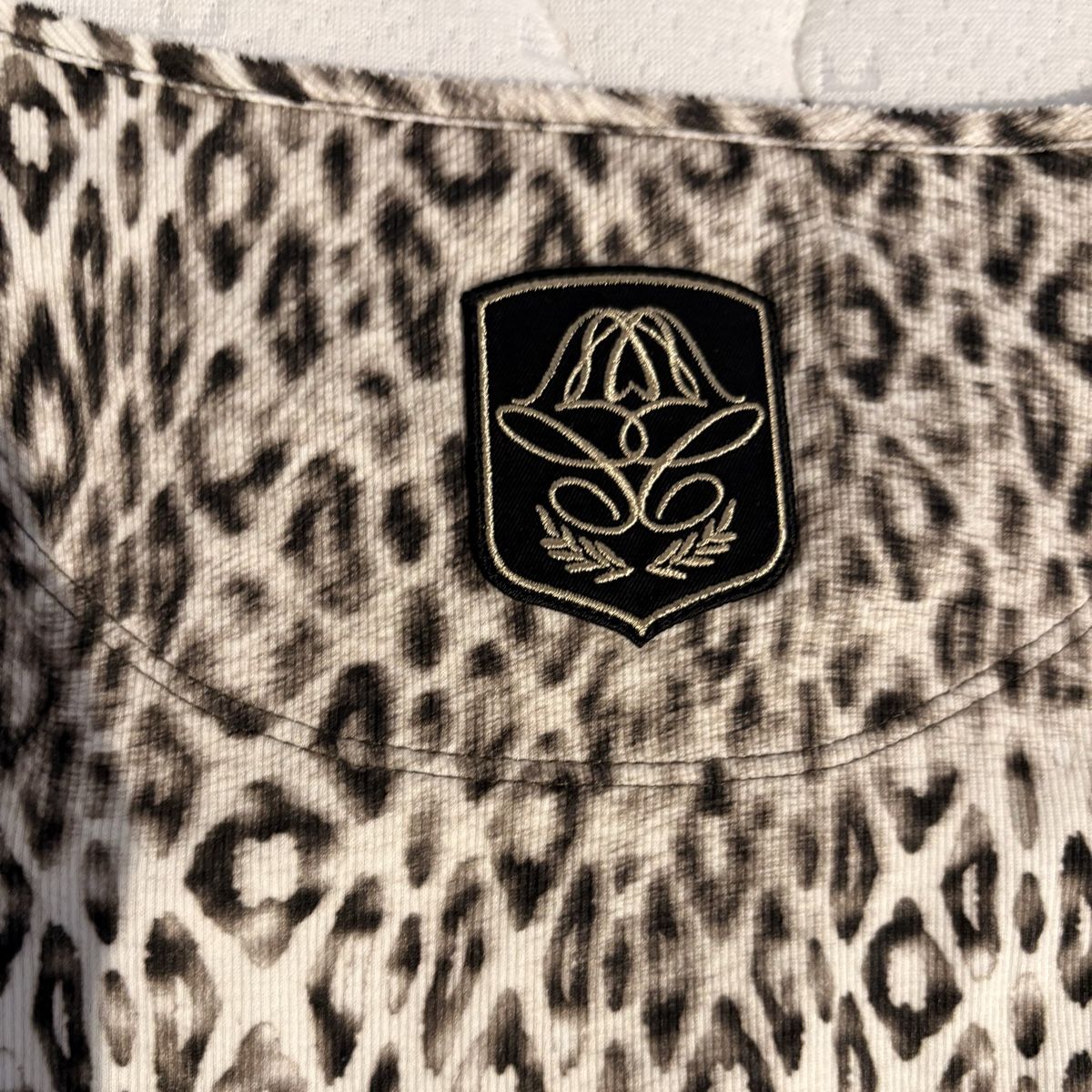 Marc Cain Top: Marc Cain Leopard Print Y2K Tank Top – Nuovo (secondo la descrizione) da Brünisried venduto da Livtsukki2ndHand 5