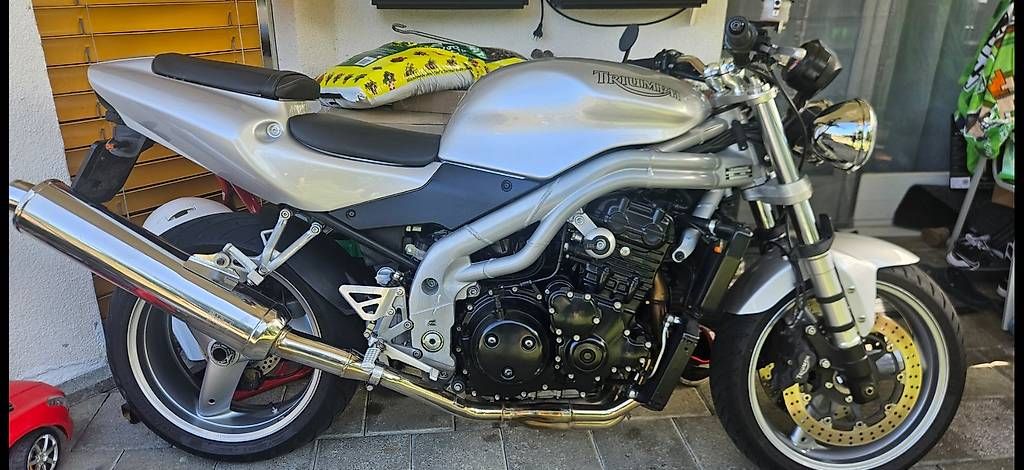 Strasse: Triumph Speed Triple 955i – Gebraucht aus Amriswil von Barni81