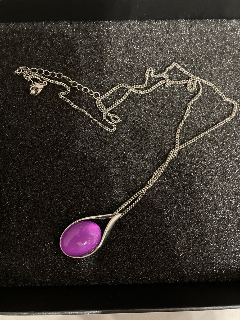 Ciondoli: Collier élégant avec pendentif violet - Chic! – Usato da Bex venduto da man_6gxz