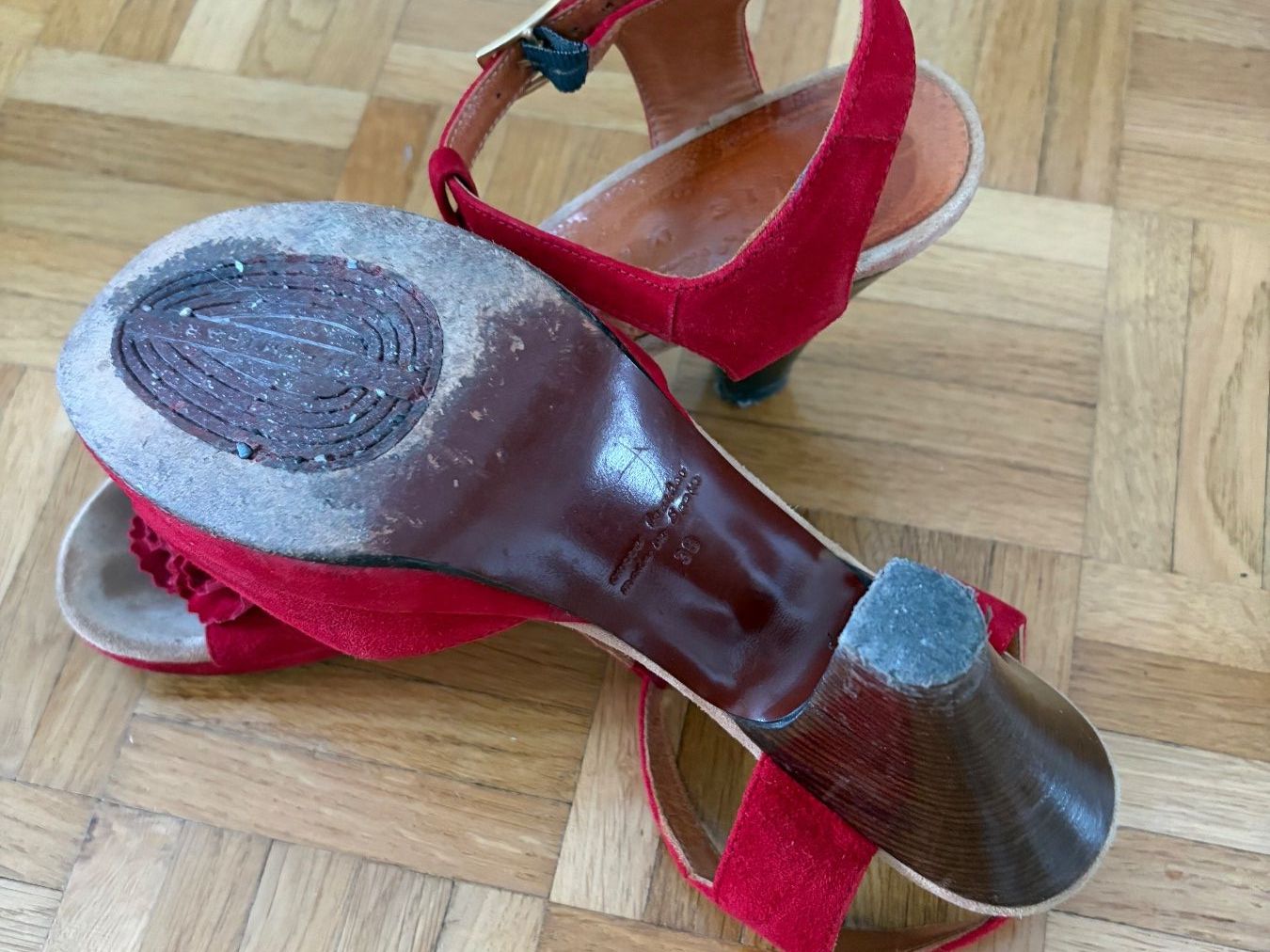 Chie Mihara Scarpe da donna: Chie Mihara Sommerpumps – Usato da Luzern venduto da Lampion 1