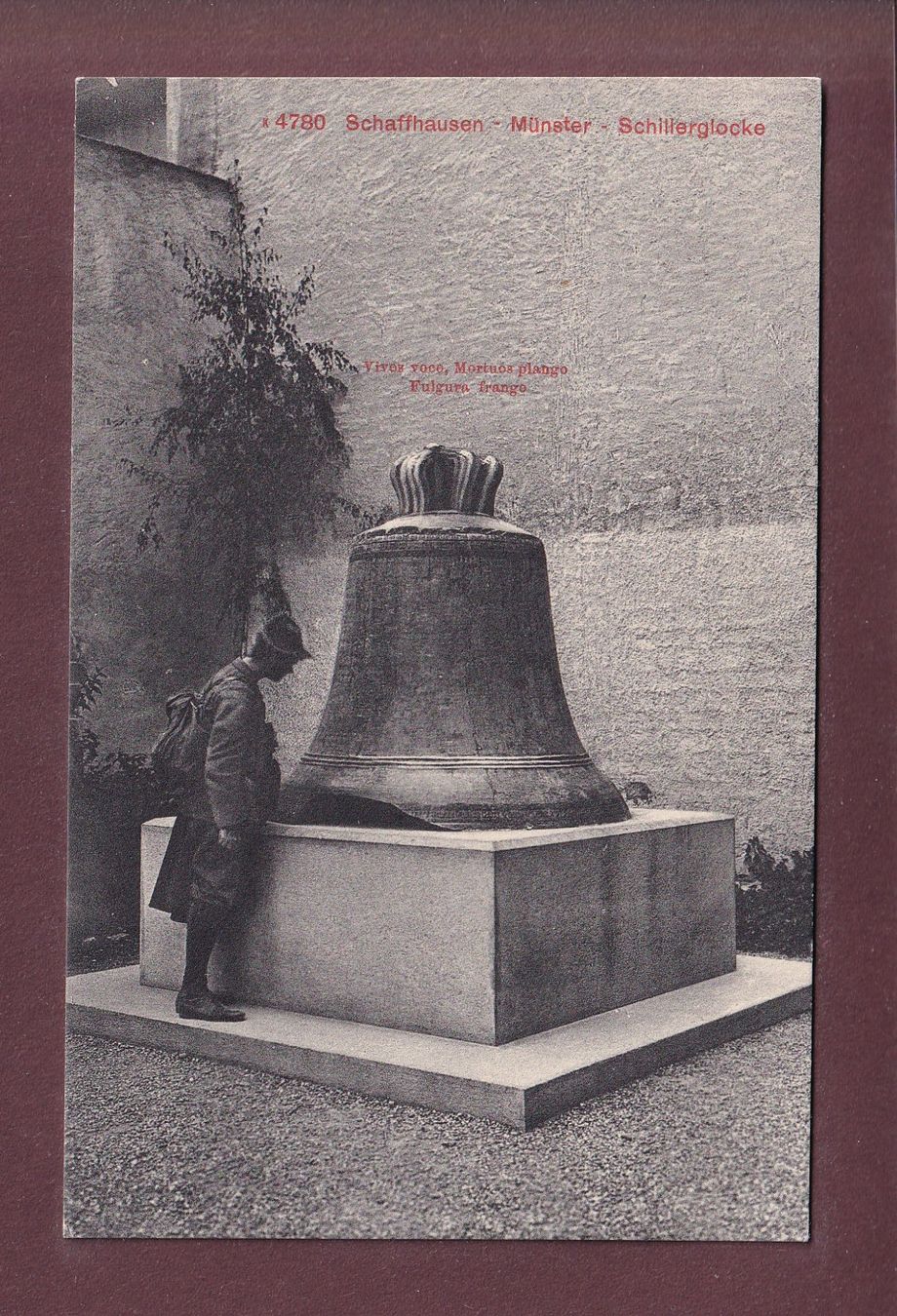Cartoline postali: SCHAFFHAUSEN - Münster - Schillerglocke – Usato da Pully venduto da nicecards