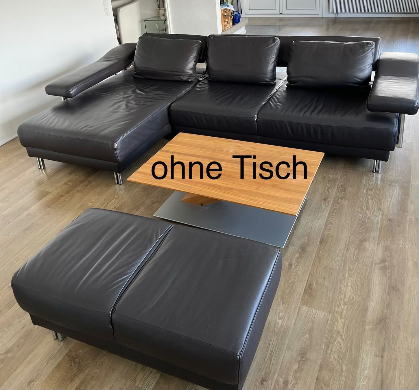 Musterring Divani: Echleder Sofa mit Truhe Musterring Möbel Märki – Usato da Küssnacht am Rigi venduto da syl_l6t7