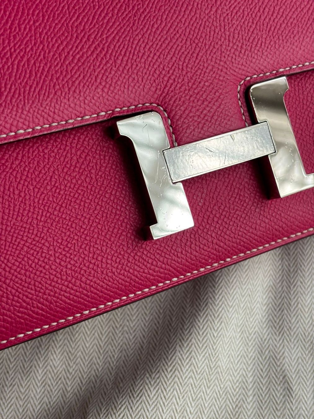 Hermès Borse da donna: Hermes Constance Elan Candy Rose Tyrien Epsom Phw Q orirecpt – Usato da Zürich venduto da RoastedCocoNut 4