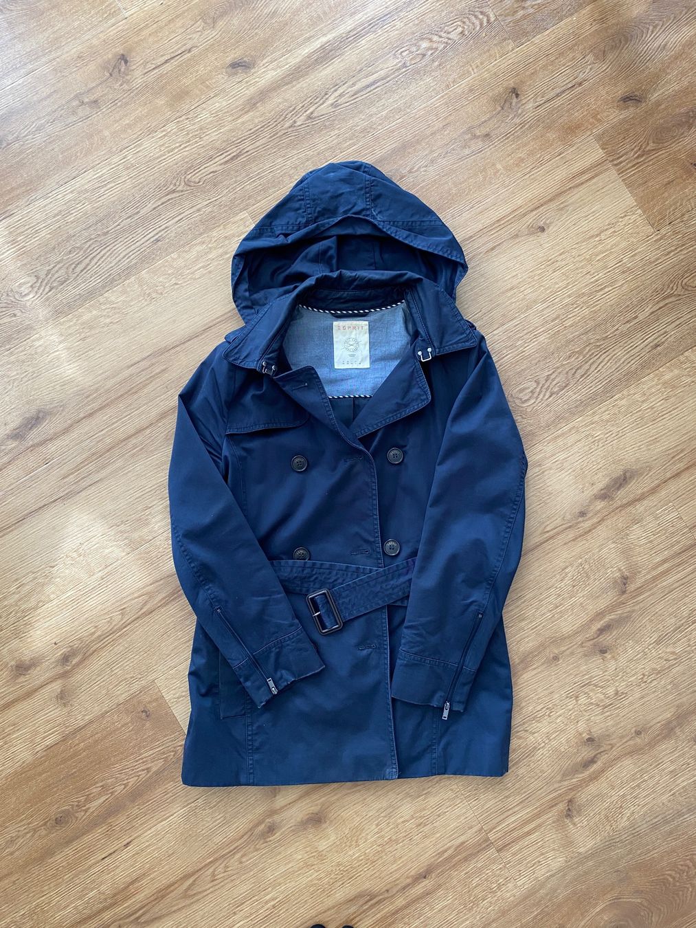 Esprit Cappotti: Trench coat ESPRIT – Usato da Winterberg venduto da cel_8vpx