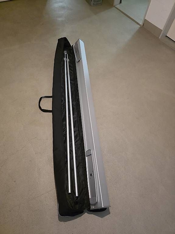 Schermi: Rollo-Leinwand Professional 240 x 180 cm – Usato da Egliswil venduto da Nemrepus 2