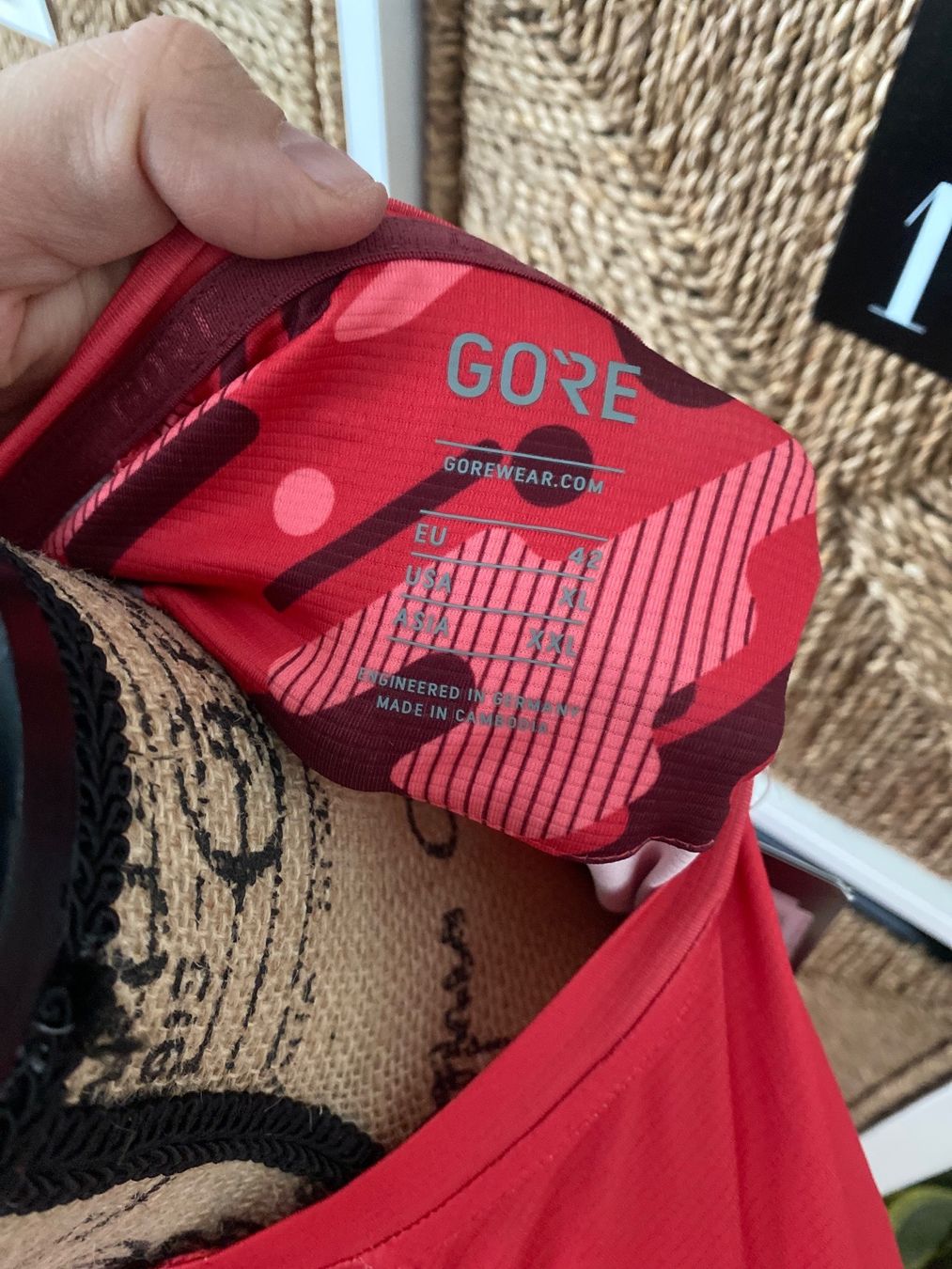 Leibchen & Hosen: Gore T-shirt, size XL – Neu und originalverpackt aus Safenwil von rgs_tg62 3