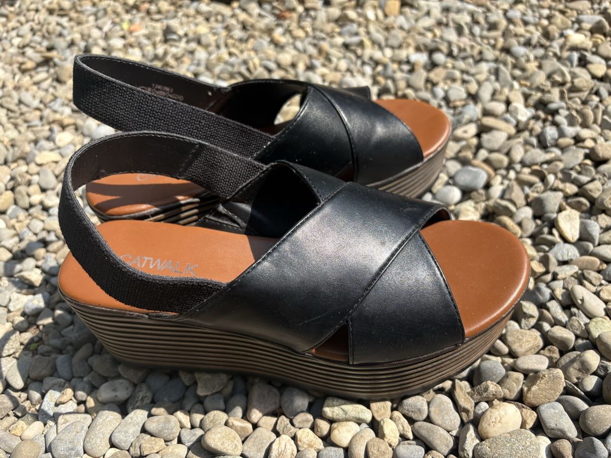 Damenschuhe: Sandalen Gr. 38 – Gebraucht aus Baden von jdif 1