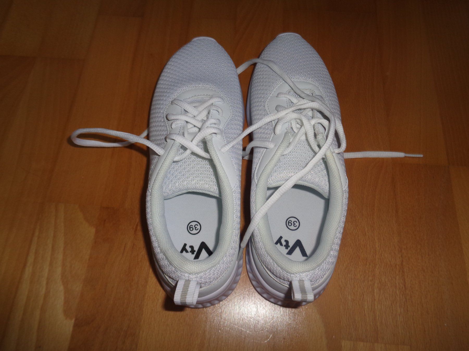 Dosenbach Scarpe da donna: Sneaker  Vty  Grösse 39 – Usato da Kreuzlingen venduto da Robi-2003