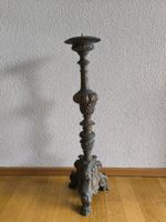 Antiker Kerzenständer aus Messing, 63cm Höhe