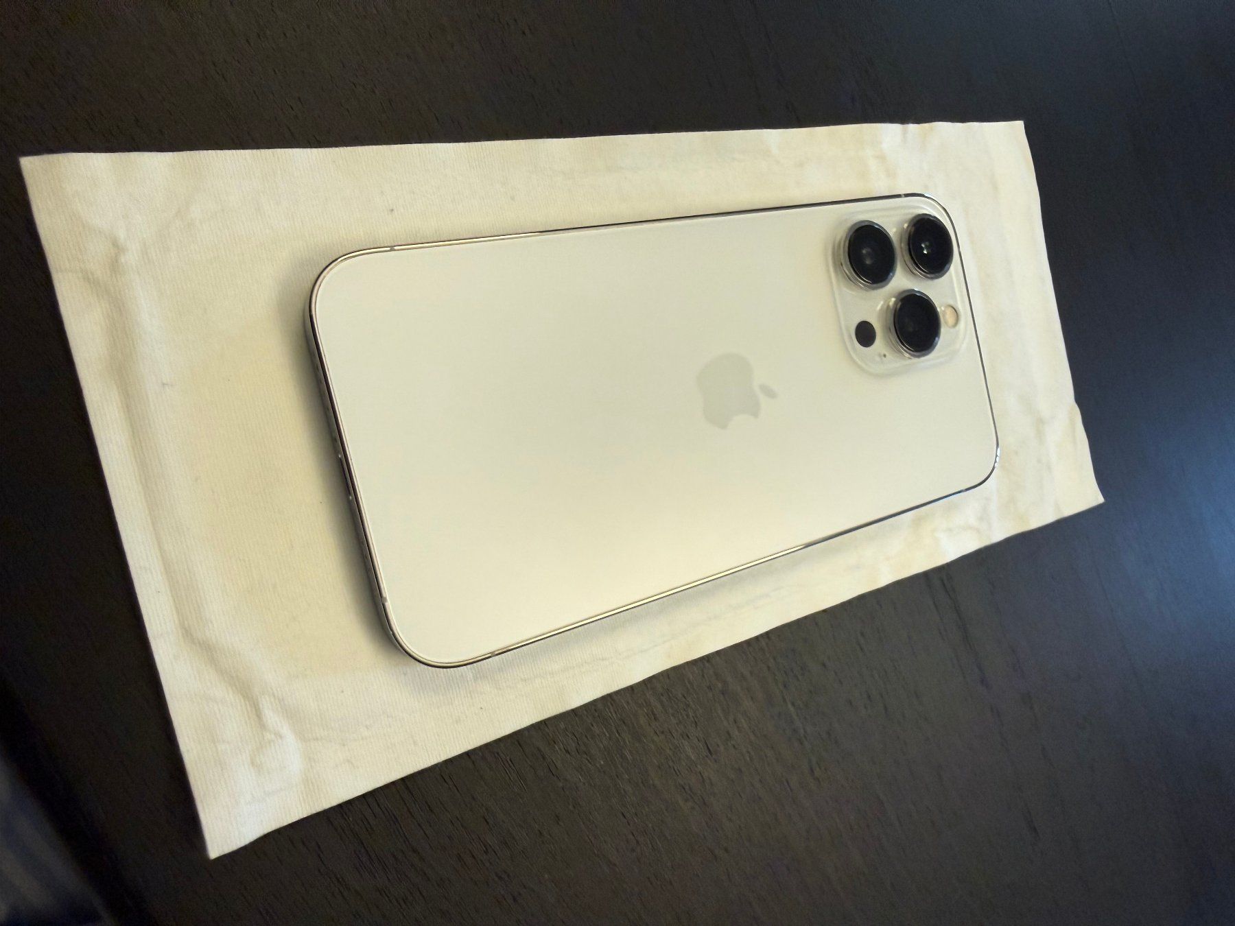 Apple Telefoni cellulari / Smartphones: iPhone 13 Pro 256 GB Silber – Usato da Herrliberg venduto da hawaiiusa 1