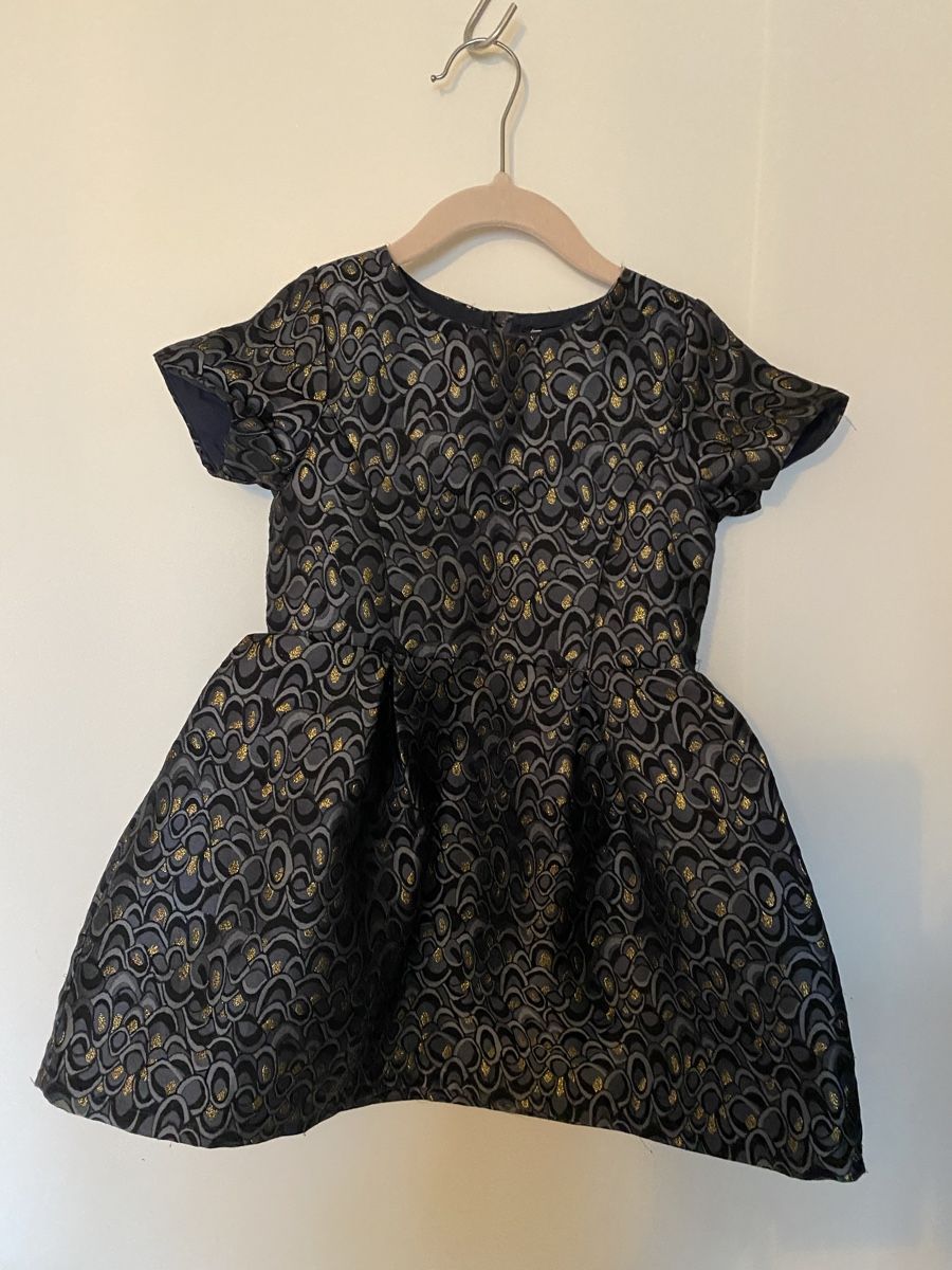 Vestiti & Gonne: Festliches Kleid mit Goldmuster Gr. 104 – Usato da Zürich venduto da sar_7s87 2