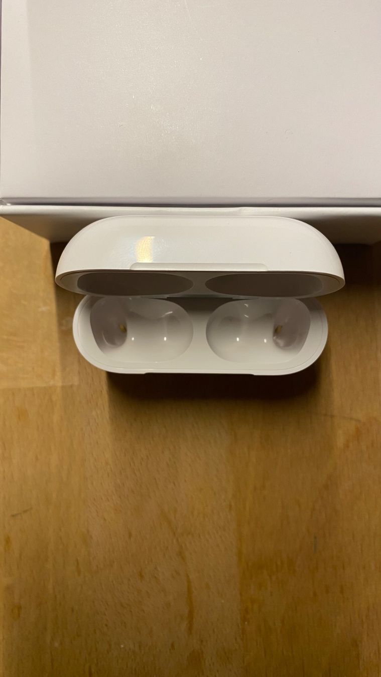 Apple Kopfhörer - Headsets: AirPods Pro 2. Generation – Neu (gemäss Beschreibung) aus Luzerm von  5