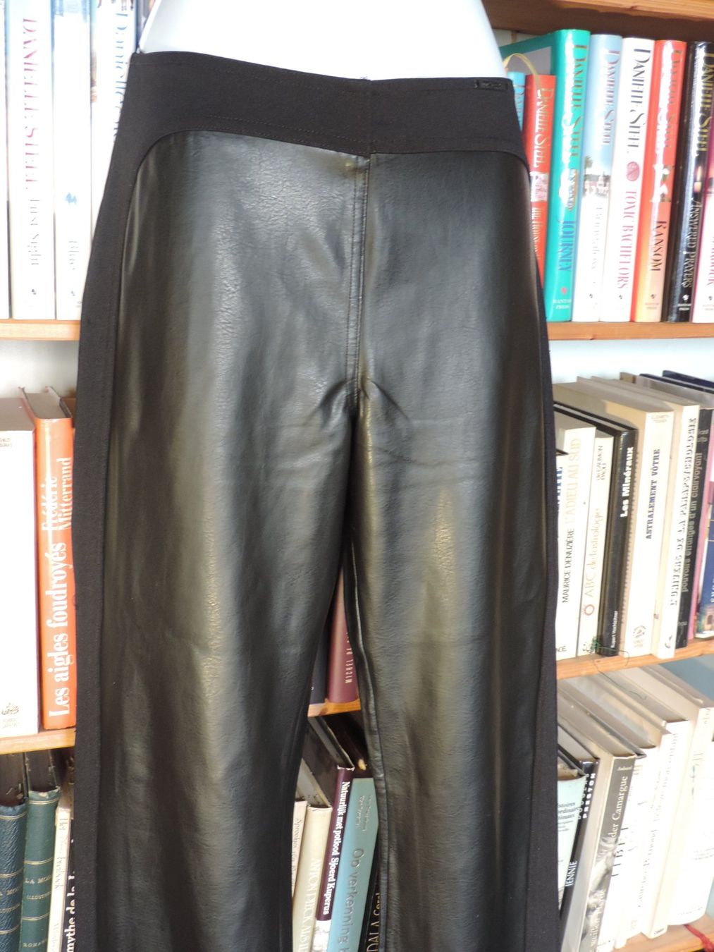 Pantaloni: pantalon stretch Morgan simili cuir – Usato da Genève venduto da Axelle333 6