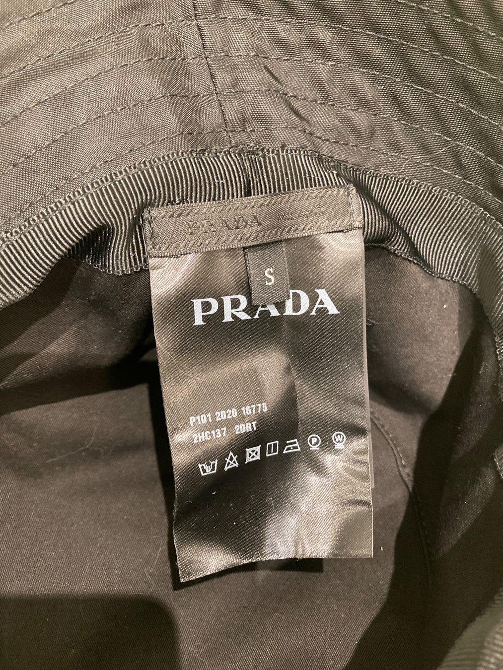 Prada Copricapi, berretti & cappellini: Prada cappello 57/58 new . S/  nuovo, new – Nuovo e nell'imballaggio originale da Paradiso venduto da Kayakara 7