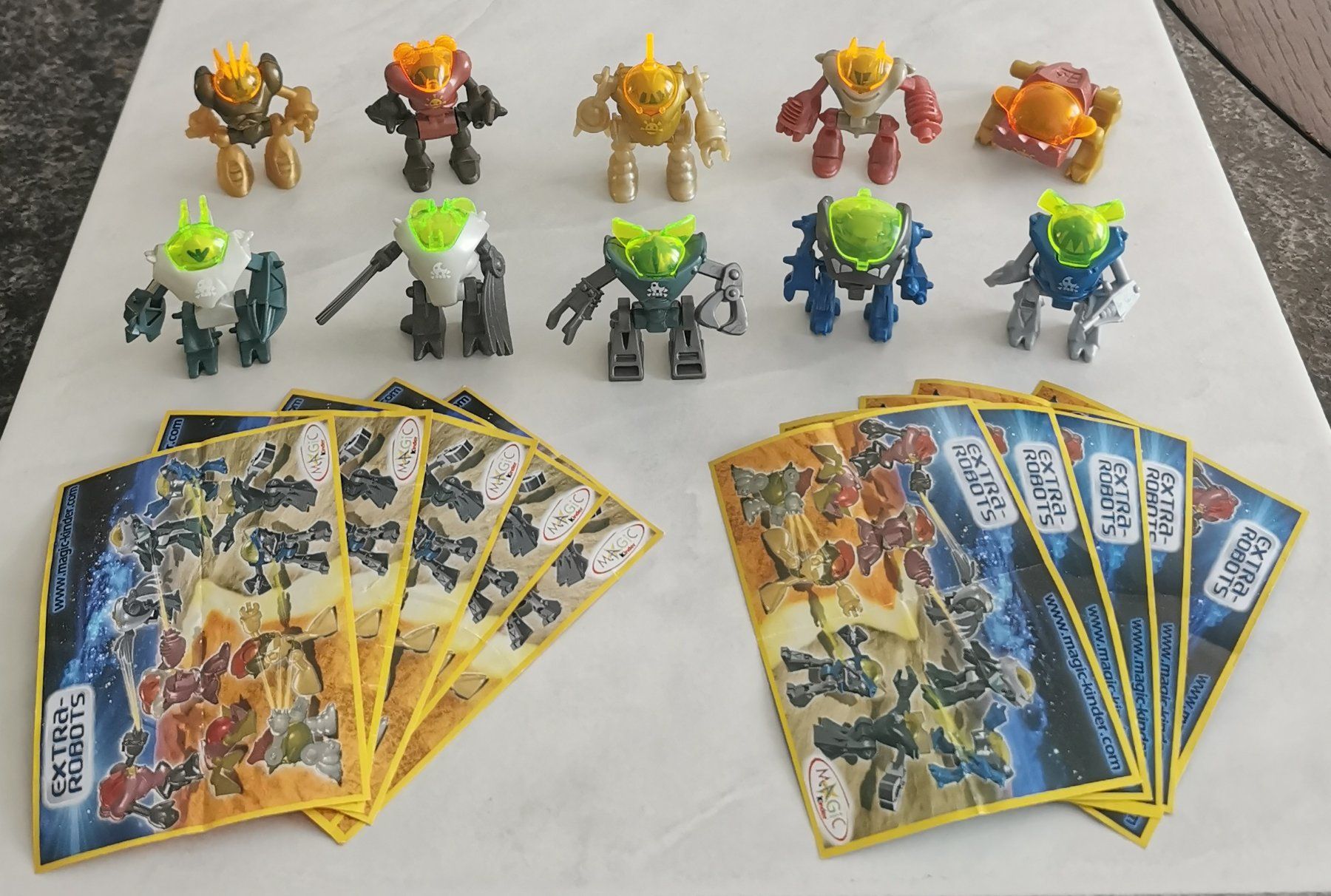 Figuren: Extra Robots 2006 Figuren Ferrero Kinder Überraschung Space – Gebraucht aus Rorschach von Actionvintage789