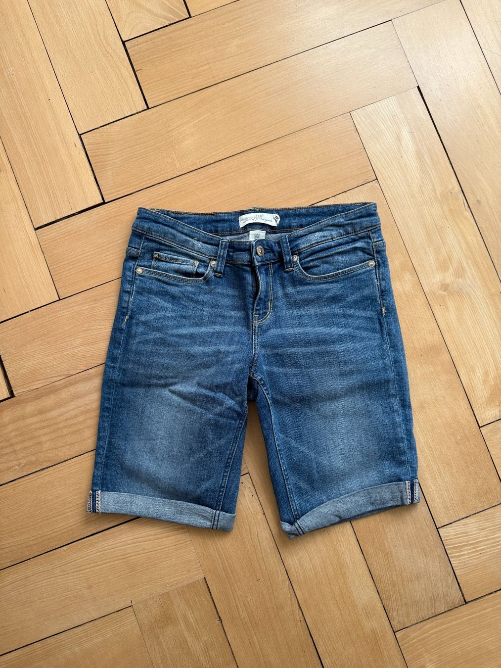 H&M Jeans: Jeansshorts blau 28 – Usato da Zürich venduto da Diazaio
