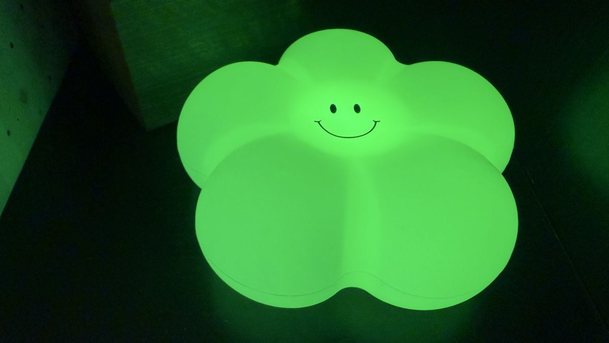 Lampade: Wolken-/Blumen-Nachtlicht mit Smileygesicht – Usato da Visperterminen venduto da chribib 2