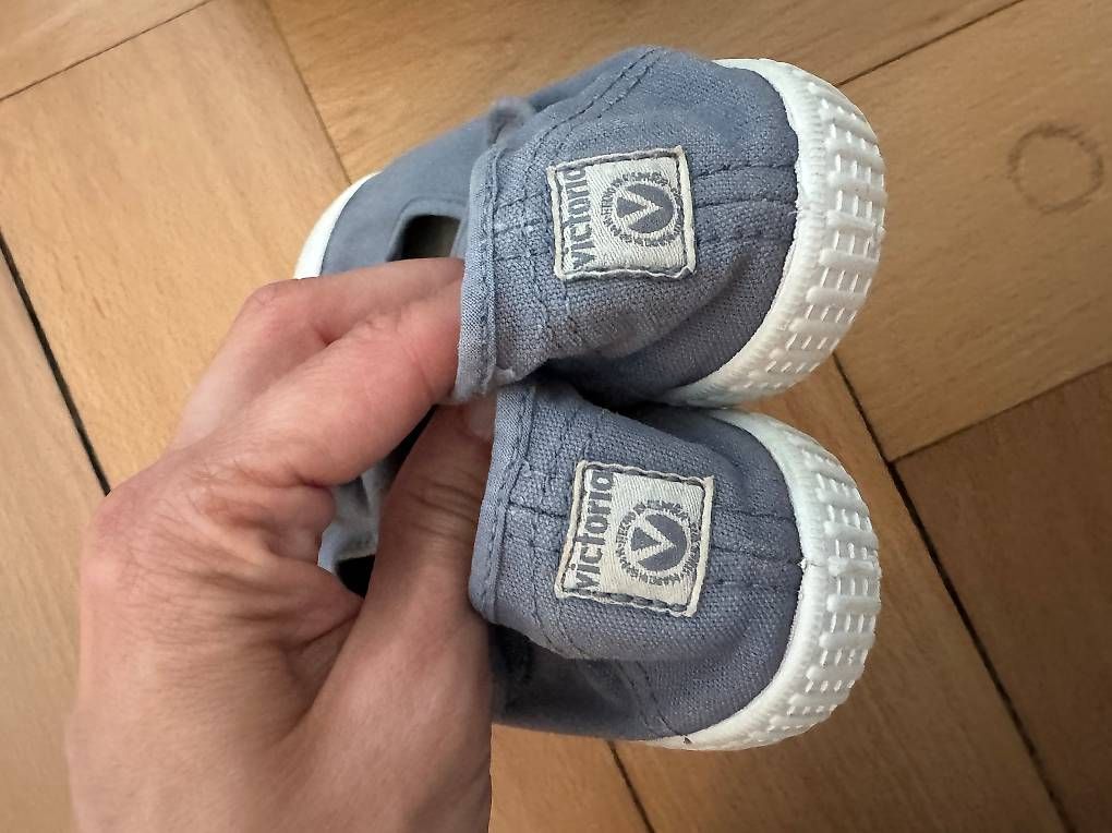 Scarpe da uomo: Victoria Sandalen Grösse 26 – Usato da Zürich venduto da designloverin 1