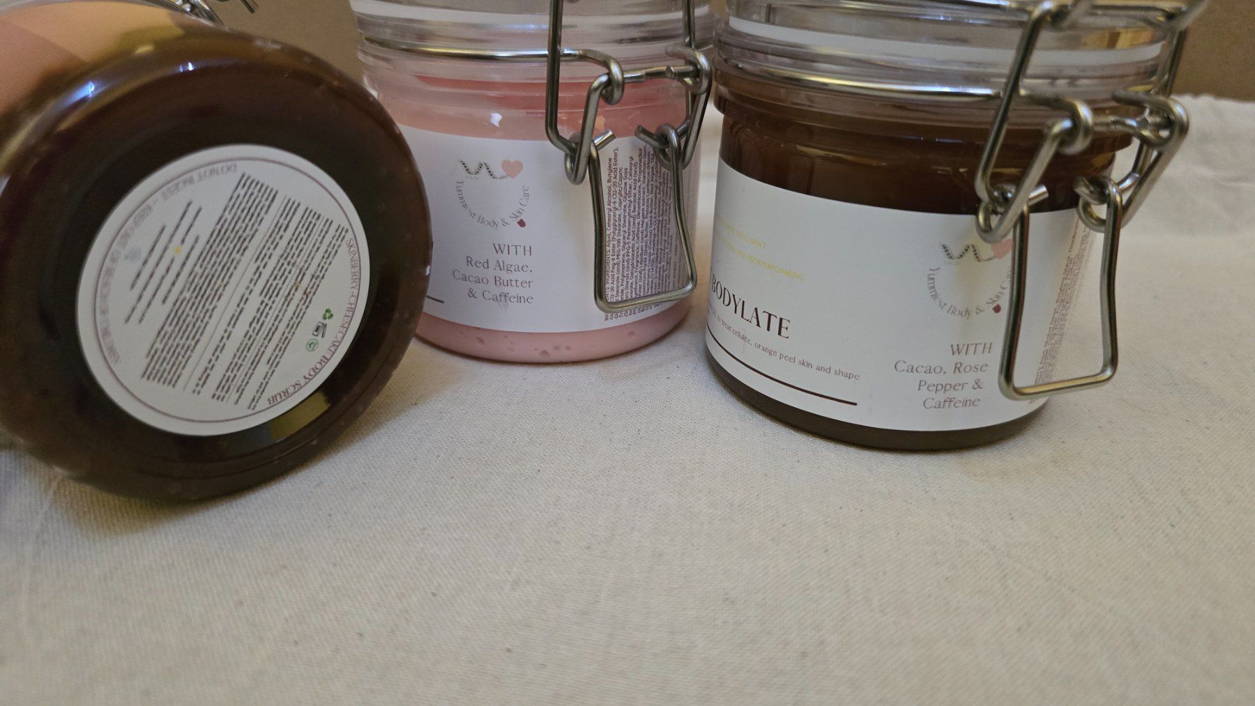 Altro per la cura del corpo: Geschenkset: 3-teiliges Körperpflege-Set – Nuovo e nell'imballaggio originale da Thalwil venduto da VitaMini 4