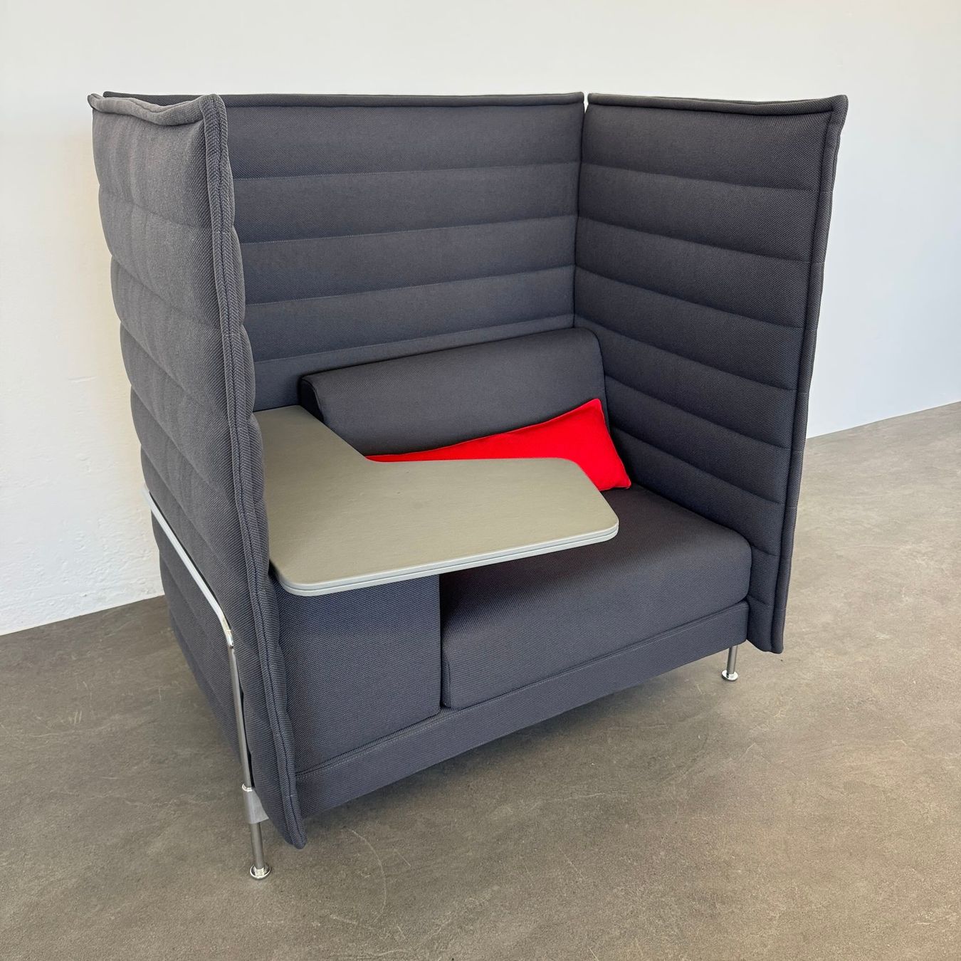 Vitra Scrivanie: Vitra Alcove Work anthrazit Arbeitsfläche rechts – Usato da Schönenwerd venduto da mcofficeshop 1