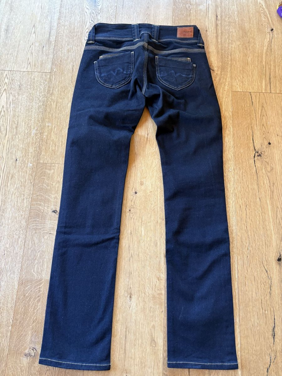 Pepe Jeans Jeans: Pepe Jeans Damen 27/32 – Nuovo (secondo la descrizione) da Serneus venduto da bragi 1