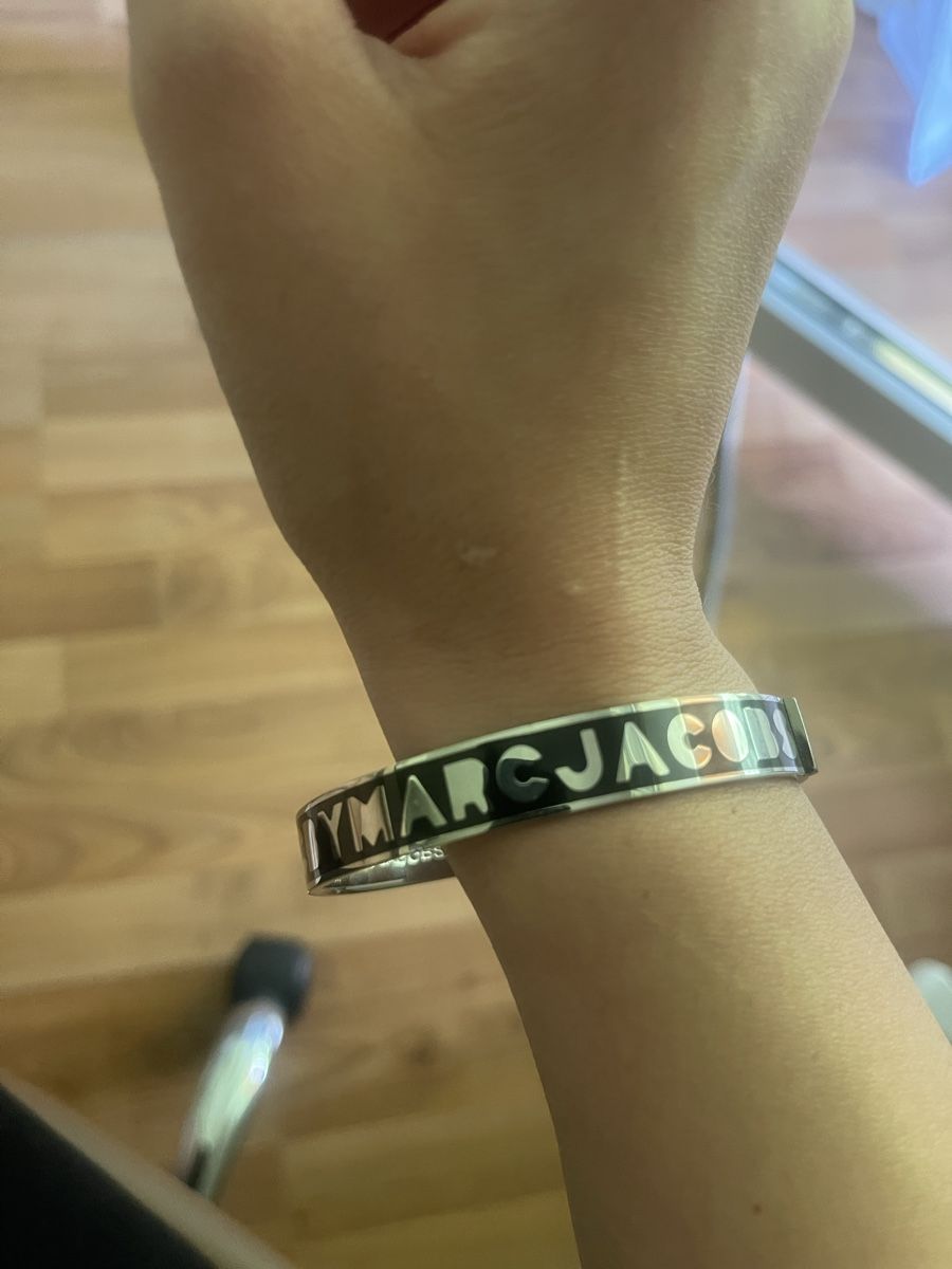 Armbänder & -reifen: Armreif Marc Jacobs – Gebraucht aus Adliswil von r.bie200