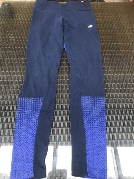 Adidas Pantaloni: Mädchen Trainer Hose Adidas 170 – Usato da Bergdietikon venduto da antovale