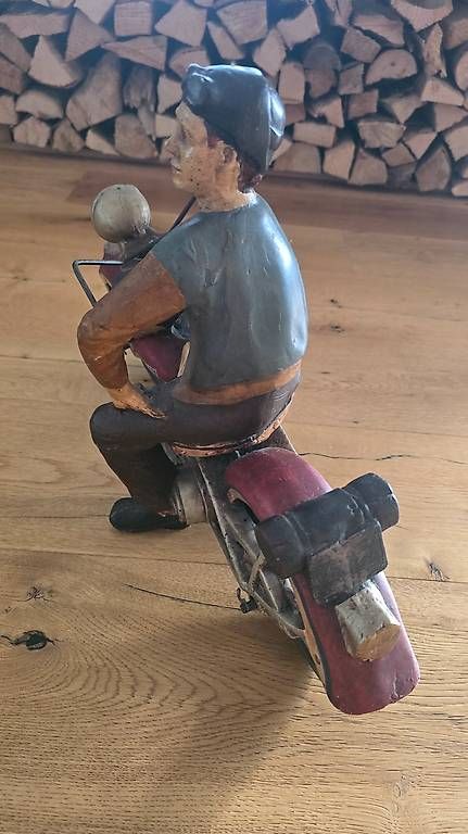 Modellbausätze & Standmodelle: Harley-Davidson Retro Figur auf Motorrad – Gebraucht aus Leimbach AG von Vogelspinne 4
