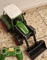 Ferngesteuerter Traktor mit Frontlader neuwertig