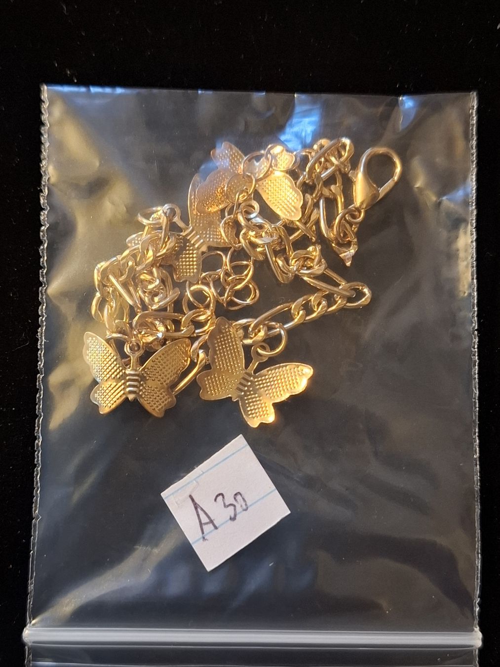 Bracciali & Braccialetti: Braccialetto placcato oro farfalle – Nuovo (secondo la descrizione) da Motto Blenio venduto da Vigio 4