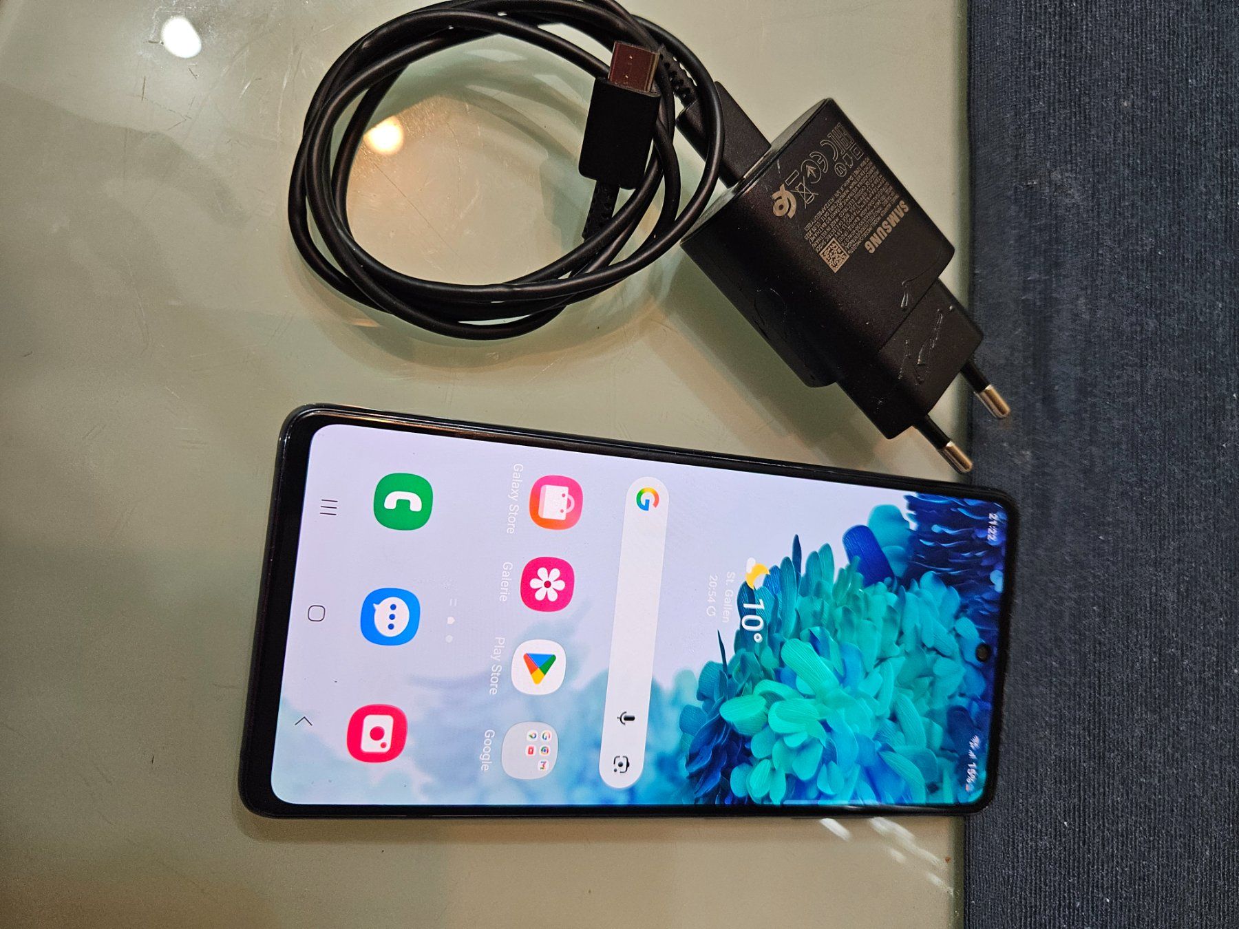 Samsung Handys / Smartphones: Samsung S20 FE 128gb black Duos – Gebraucht aus St. Gallen von Juhasli