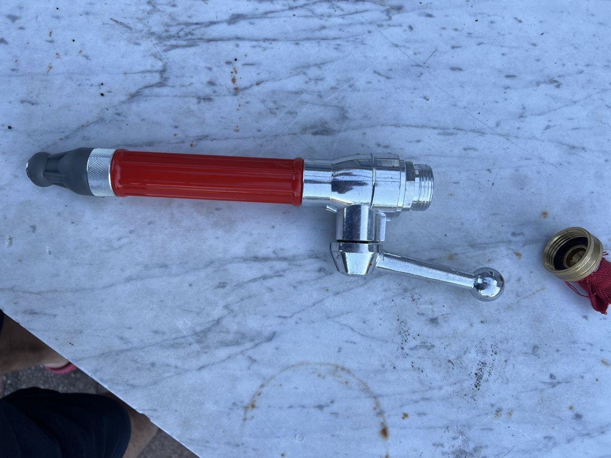 Tecnologia medica: Feuerwehrspritze Spritze – Nuovo (secondo la descrizione) da Niederrohrdorf venduto da beniledergerber 2