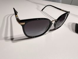 Sonnenbrille Burberry schwarz mit Etui