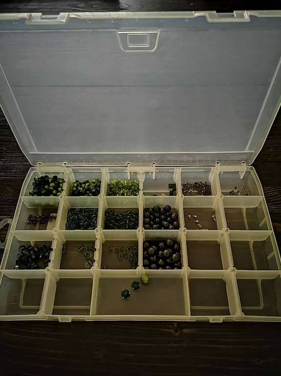 Perle (finte): Perlen Box Grün – Usato da Rothenburg venduto da Priska_70