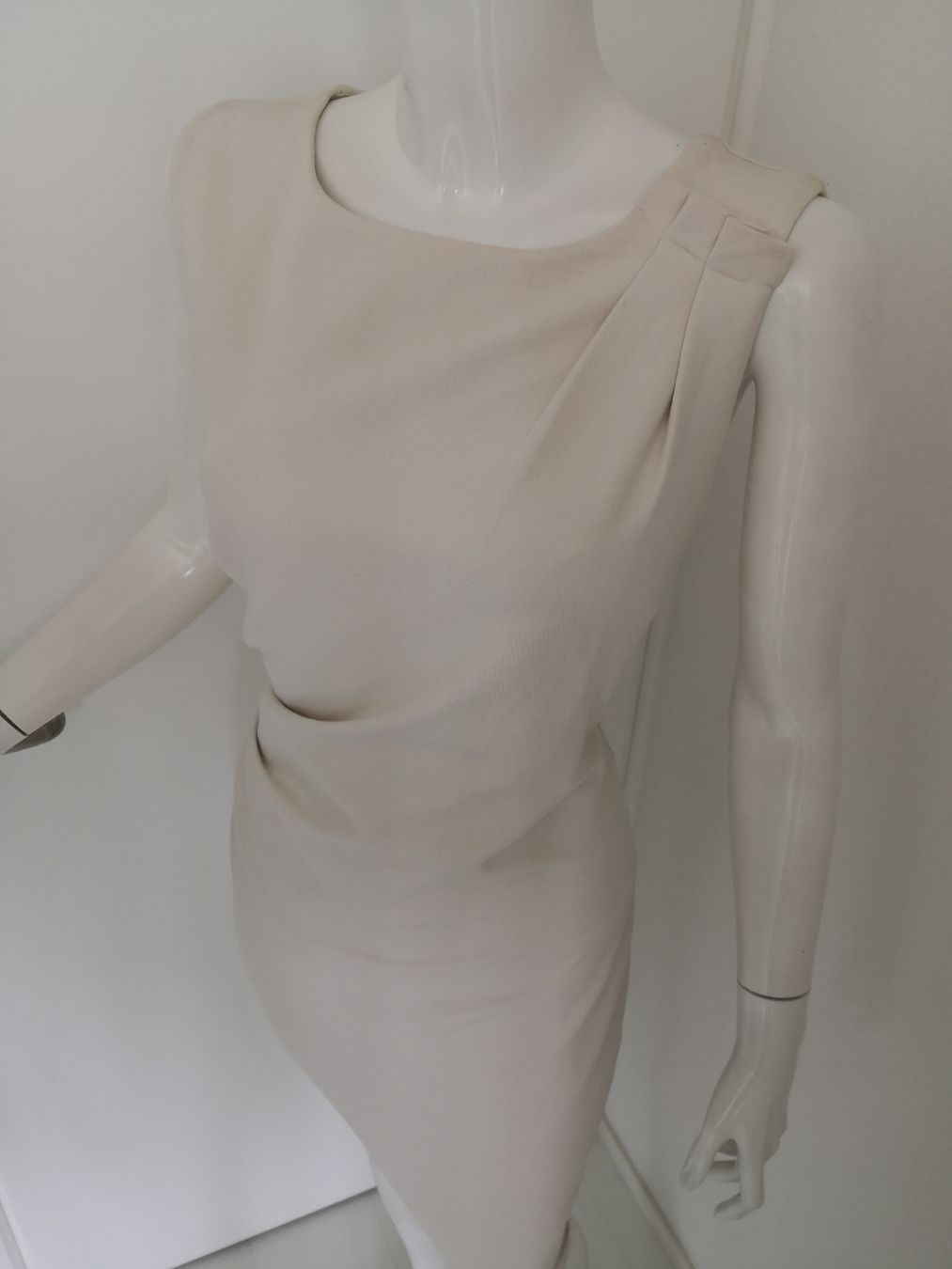Mango Kleider: MANGO SUIT KLEID MIT FALTEN & GEFUTTERT BEIGE – Neu (gemäss Beschreibung) aus Olten von Naja-Twins-Twins 6