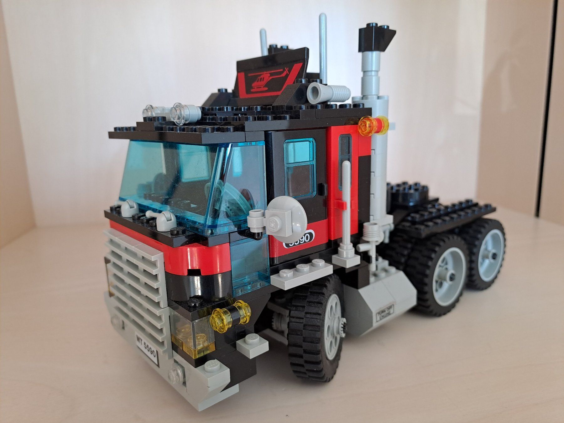 Lego Kit di costruzioni: LEGO Model Team • Set 5590 Sattelschlepper mit Helikopter – Usato da Bonstetten venduto da Mbuster 1