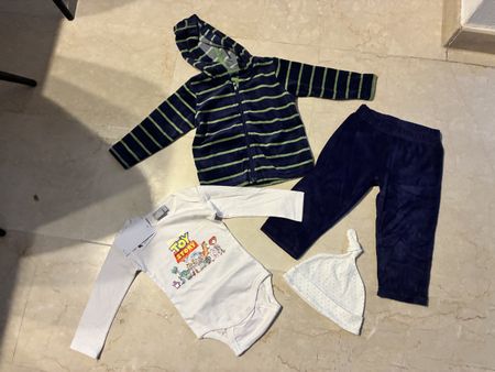 Alltags-Set Gr.74, Samt Hose,Body,Jacke,Mütze