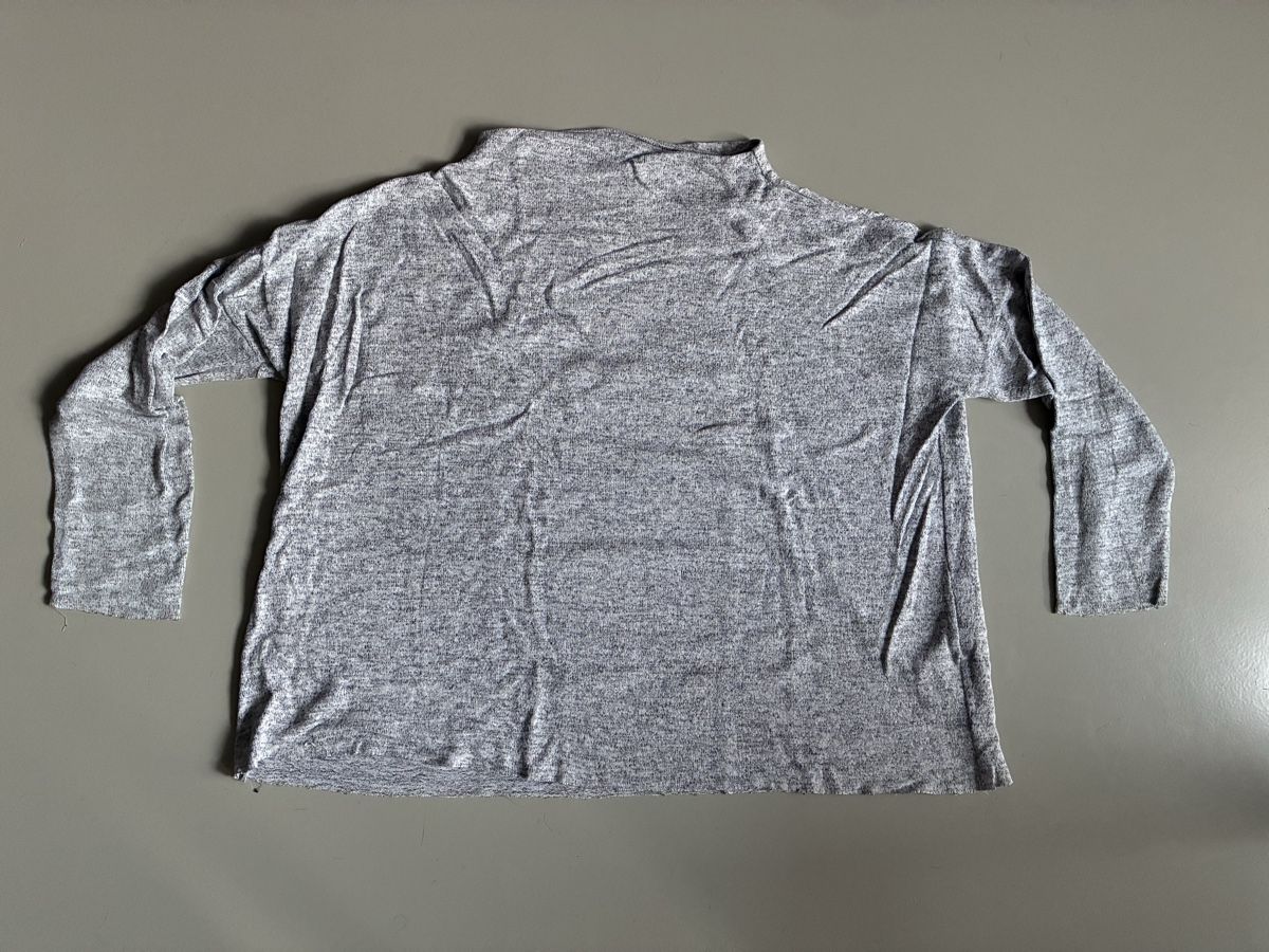 Only Maglioni & Felpe: ONLY Gray Mock Neck Top, Size M, Viscose Blend – Usato da Zürich venduto da and_bbr2
