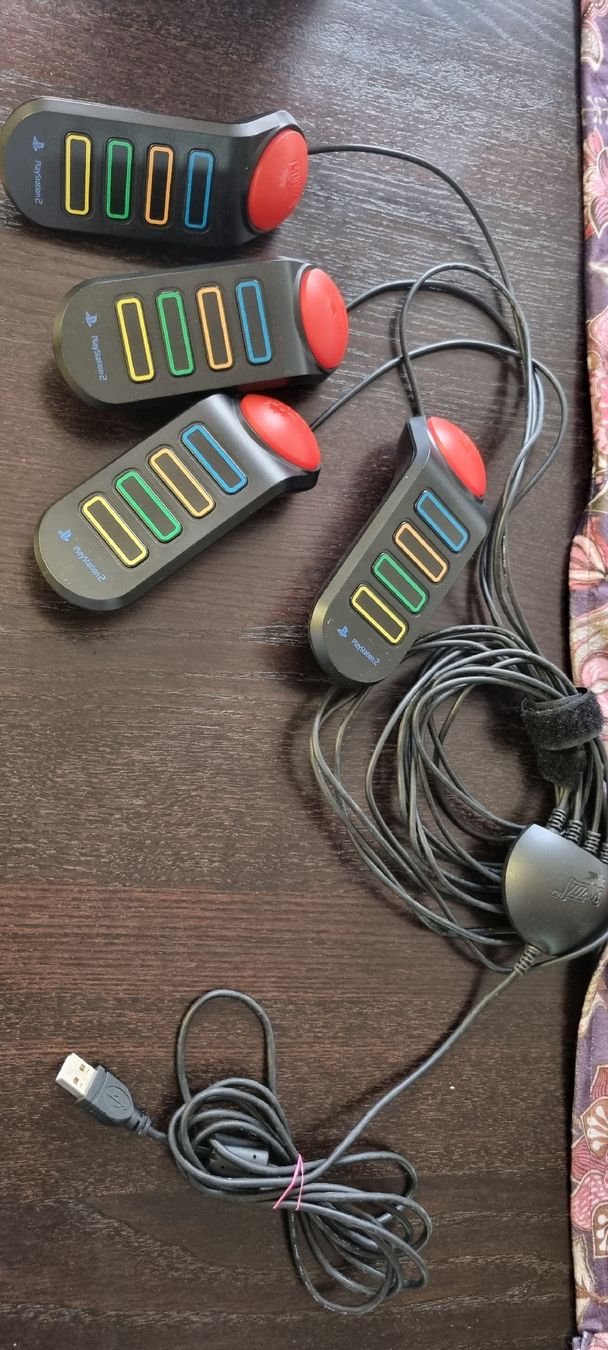 Spiele: Buzz! The Big Quiz PS2 Game with 4 Buzzers - Fun! – Gebraucht aus Allschwil von NDSS9483 1