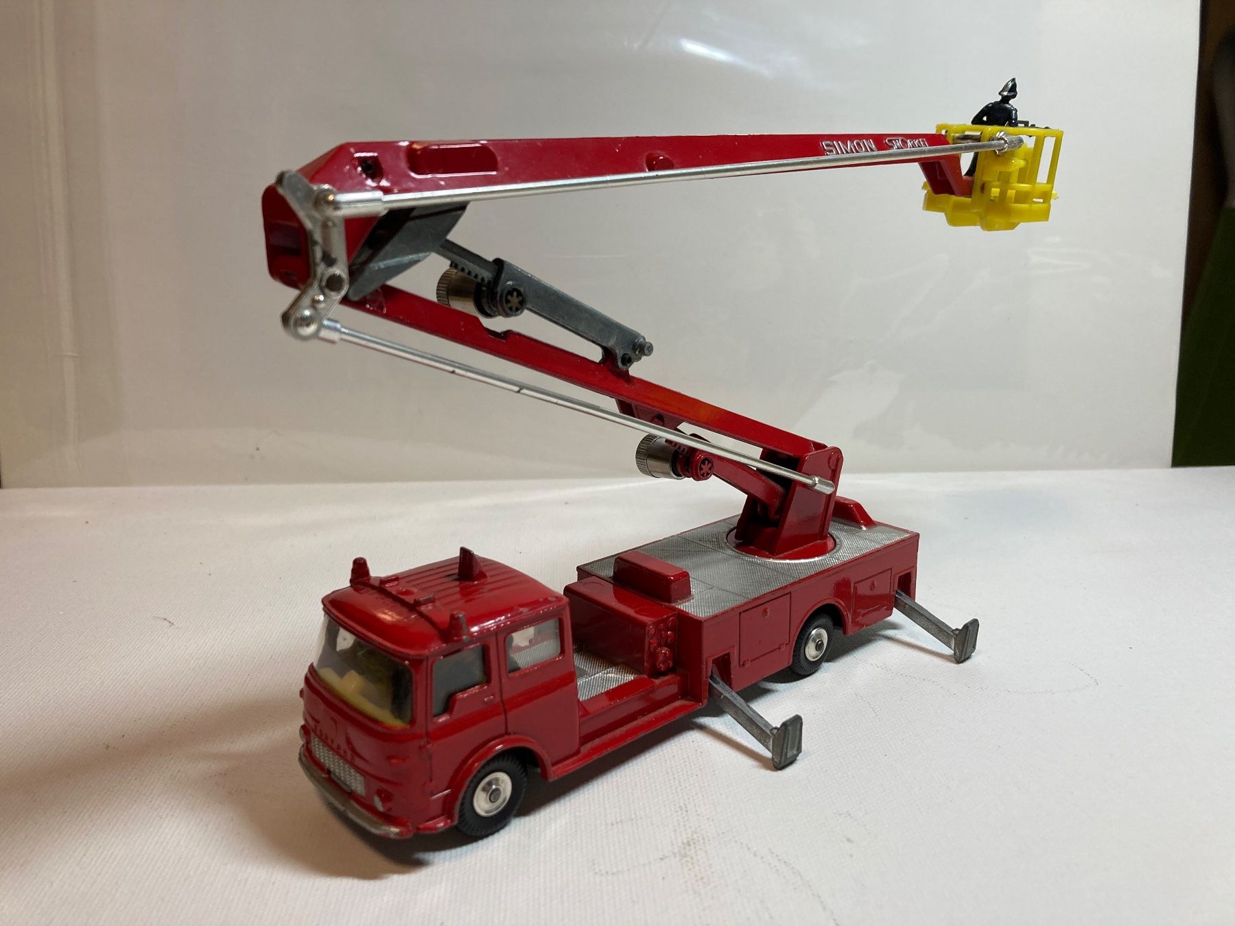 Corgi Toys Modellini d'auto: Modellbau + Hobby Modellauto – Nuovo (secondo la descrizione) da Magden venduto da psp_bcc9