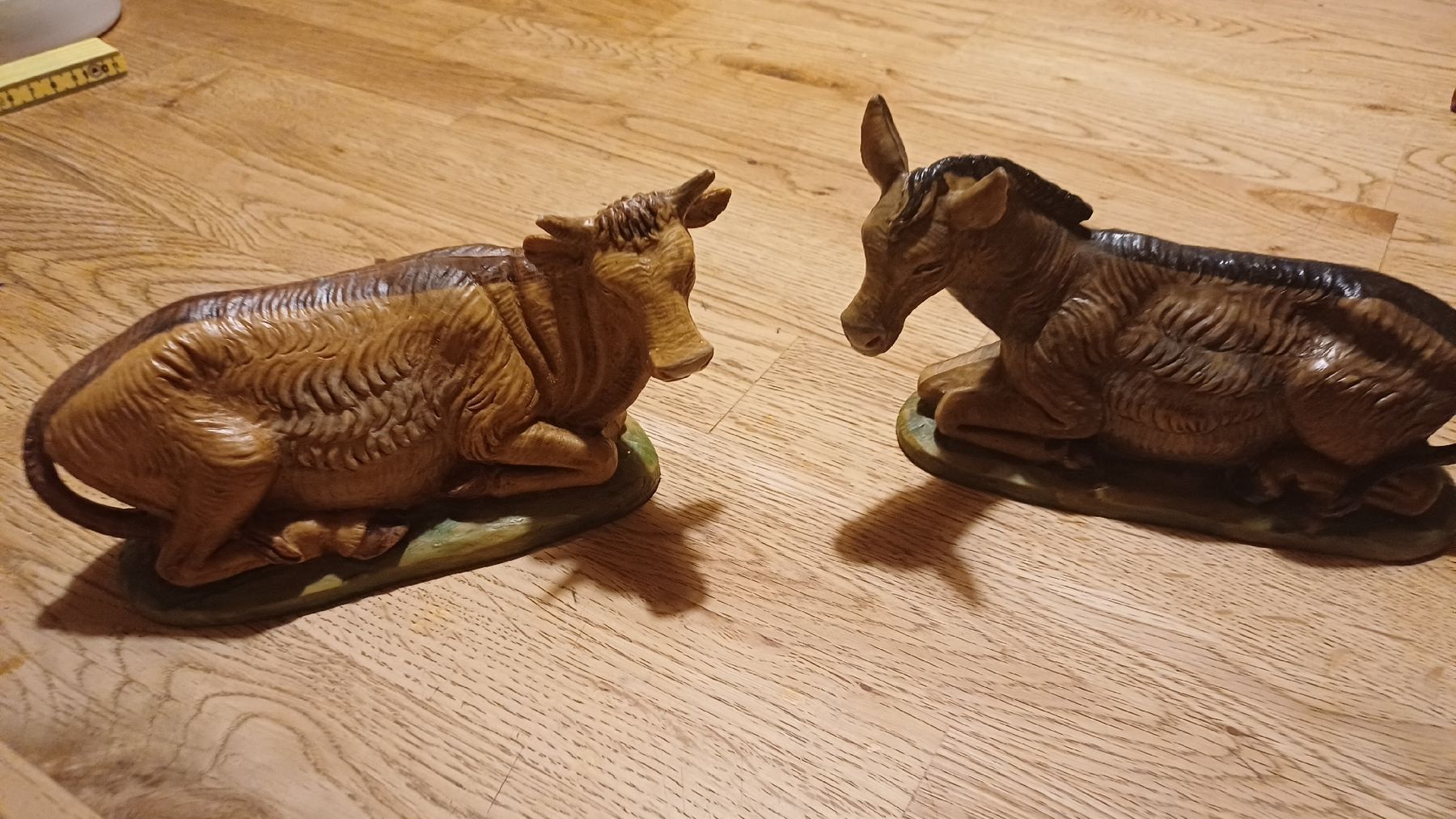 Statuette: 1 Kuh und 1 Esel gross Krippenfiguren – Usato da Flawil venduto da Naphtali