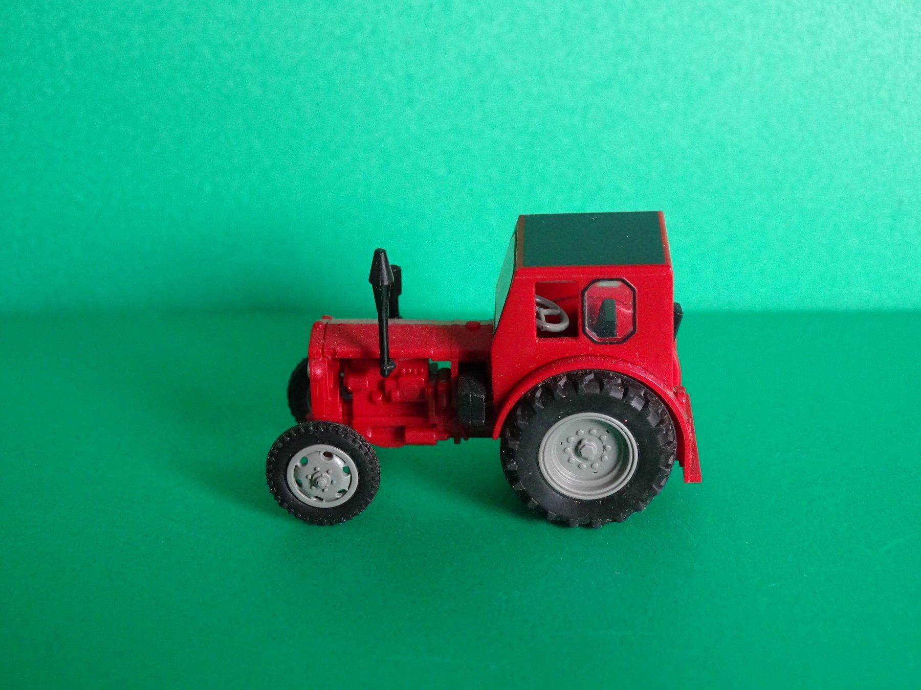 Busch Modellini d'auto: IFA Traktor von Mehlhose/Busch 1/87 – Usato da Bretzwil venduto da Meex 2