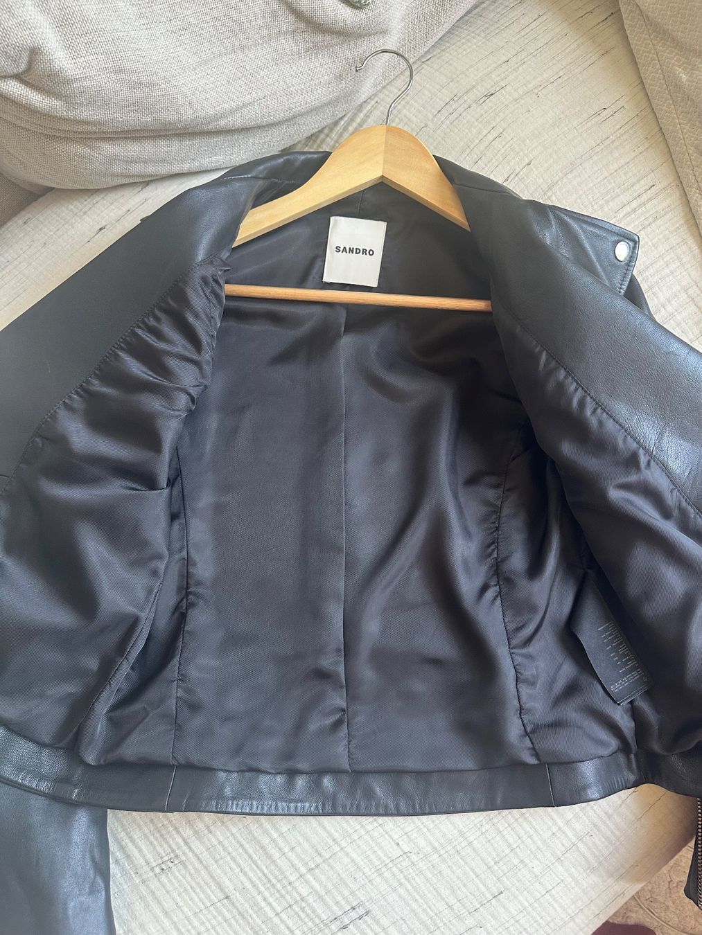 Sandro Vestes: Original brand new Sandro leather jacket - Black – Neuf (Voir description) à Bern par lor_6tcg 3