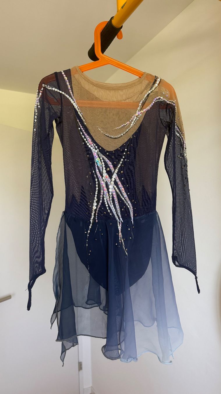 Vestiti & Gonne: Kürkleid Gr. 140-150 – Usato da Urdorf venduto da liska55 5