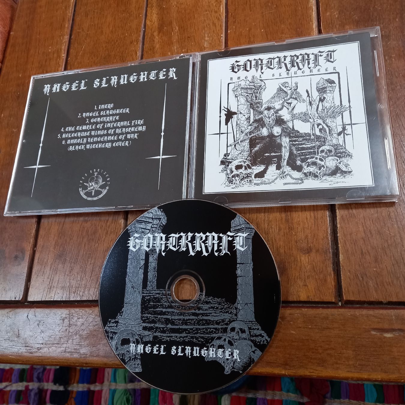 CD: goatkraft- angel... – Usato da St-Cergue venduto da VeganWarrior