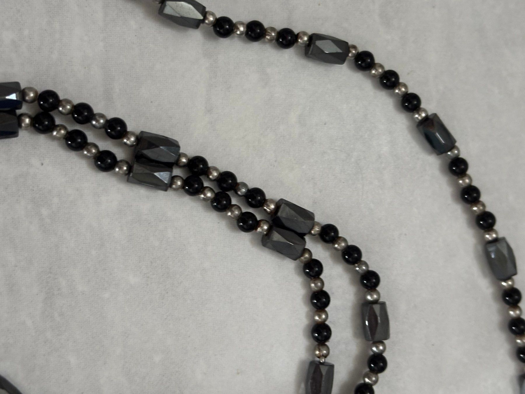 Catenine: Magnetit-Halskette, Silber und Schwarz, Top Zustand – Usato da Münchwilen AG venduto da Juean