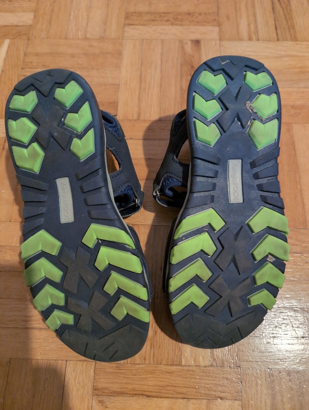 Scarpe per ragazzi: KangaROOS Sandale 34Gr. – Usato da Basel venduto da Universe. 1