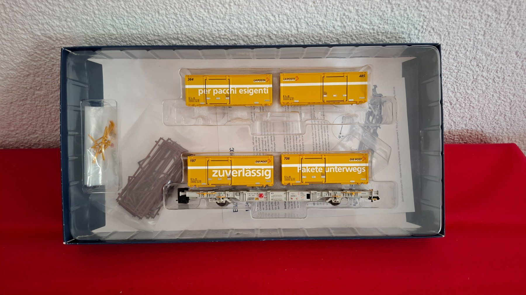 Liliput Modelleisenbahnen: Liliput : Postwagenset mit Containertragwagen, DC – Gebraucht aus Märwil von Siebenzipfel