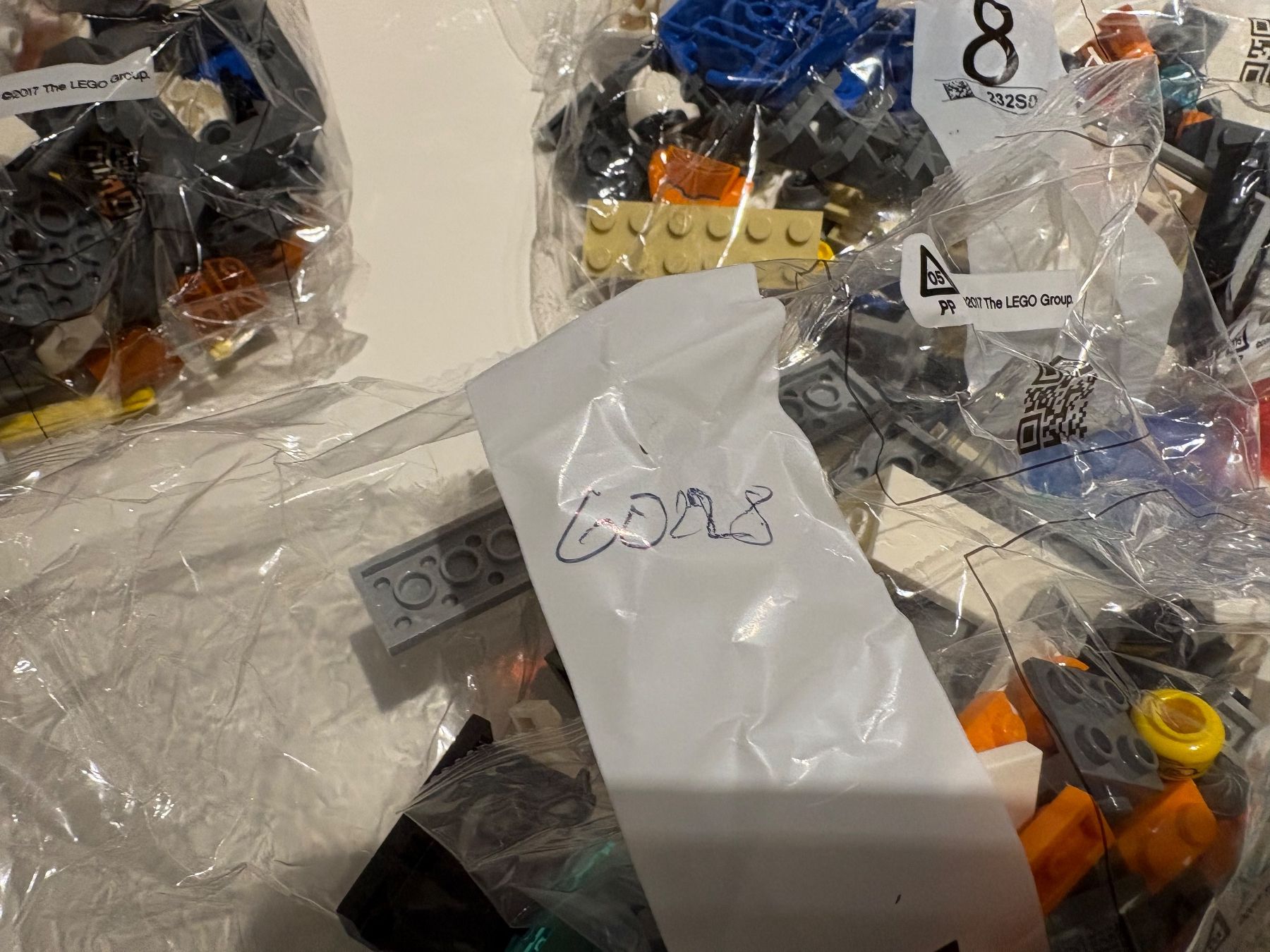 Lego Kit di costruzioni: LEGO City 60228 Deep Space Rocket and Launch Control + box – Usato da Chavannes-Renens venduto da PsyKOrion 2